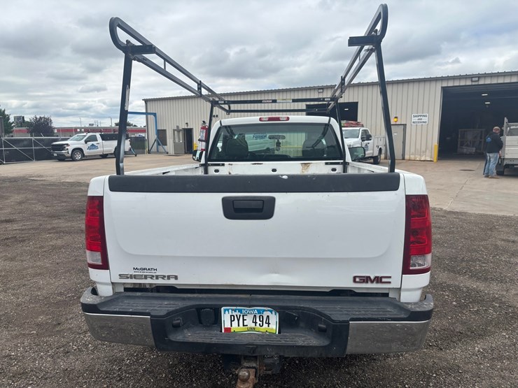 2006-gmc-2500-image-3