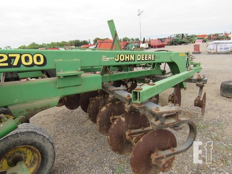john-deere-2700-image-14
