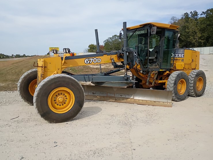 2008-deere-670d-image-2
