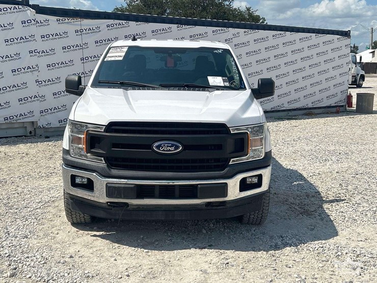 2020-ford-f150-image-26