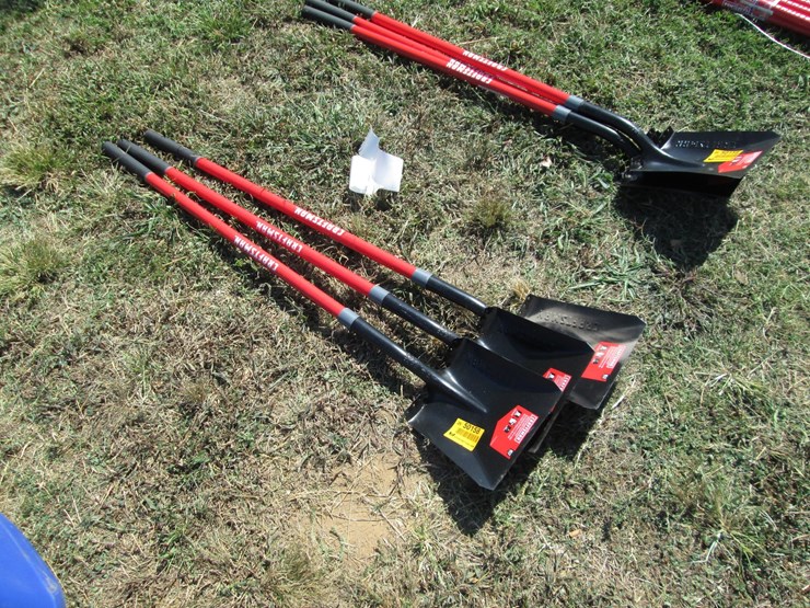 #50158-•-lot-of-(3)-unused-craftsman-flat-shovels-inv#50158-image-1
