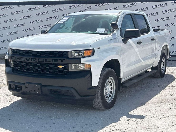 2022-chevrolet-silverado-1500-image-1