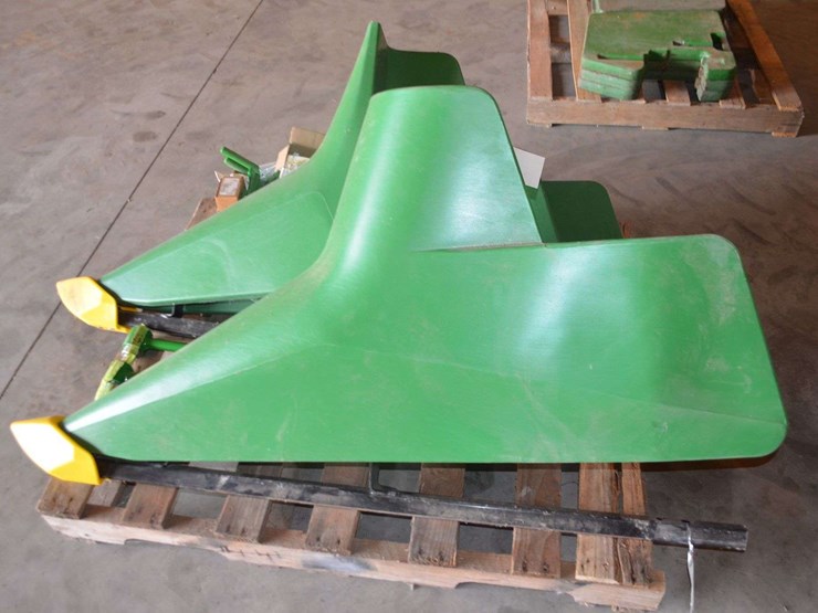 2016-john-deere-630f-image-24