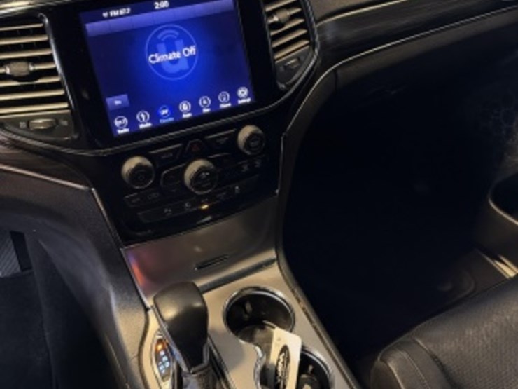 2019-jeep-cherokee-image-22