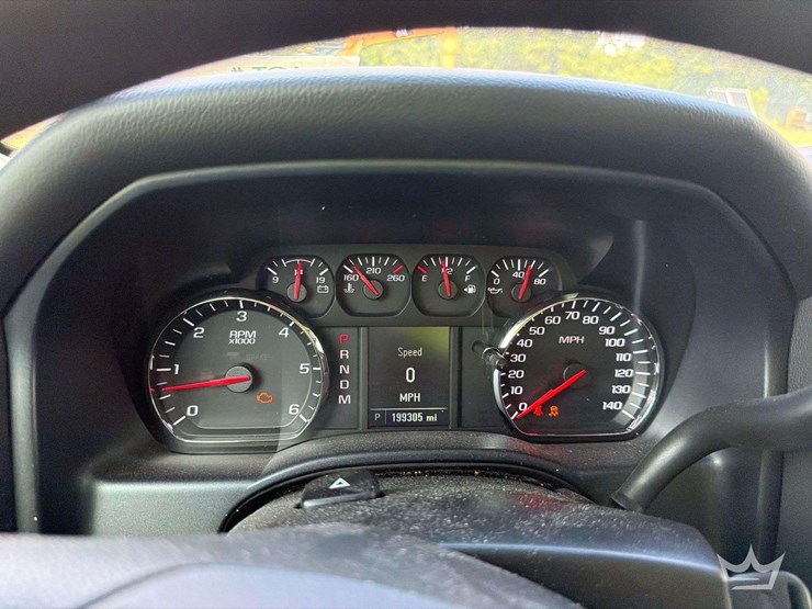 2015-chevrolet-silverado-1500-image-9