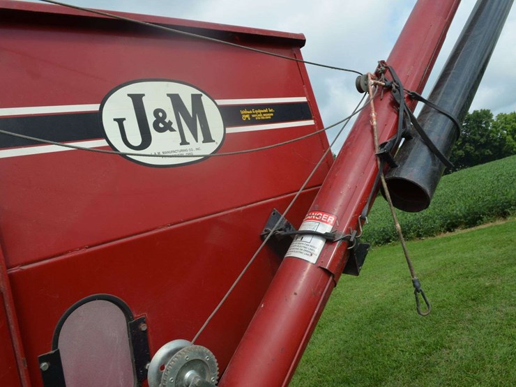 j&m-wagon-with-brush-unloading-auger-image-10
