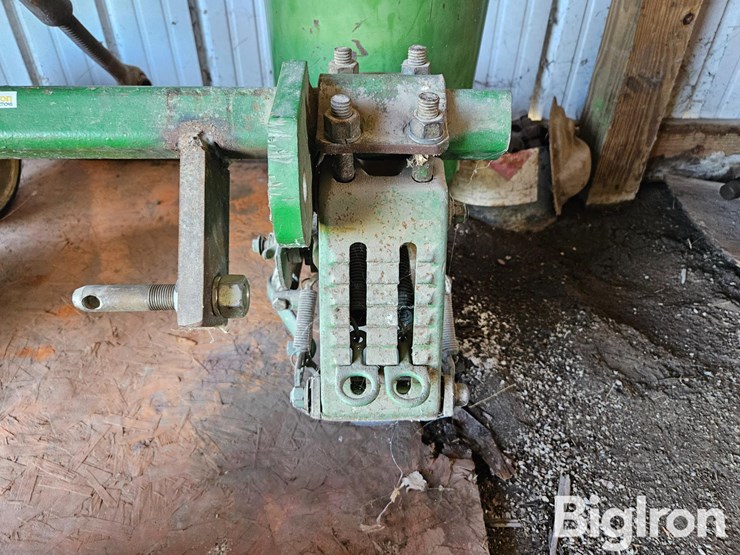 john-deere-71-image-9