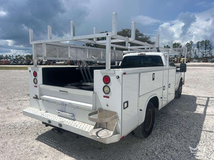 2015-ford-f350-image-3