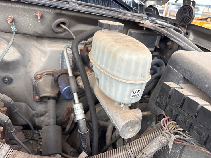 2003-chevrolet-2500-image-23