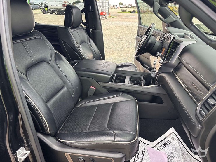 2019-dodge-1500-image-16