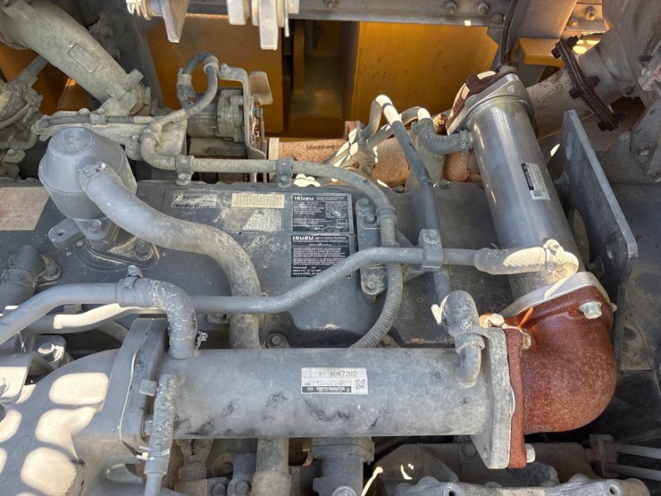 2012-deere-470g-lc-image-70