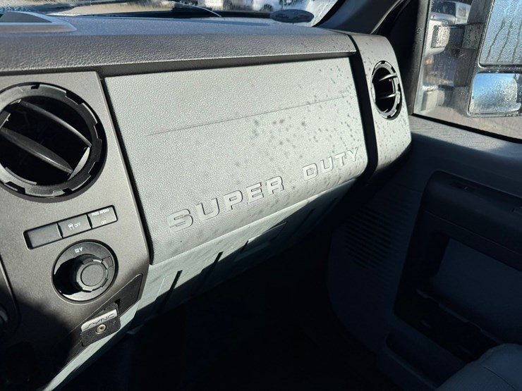 2015-ford-f350-image-35