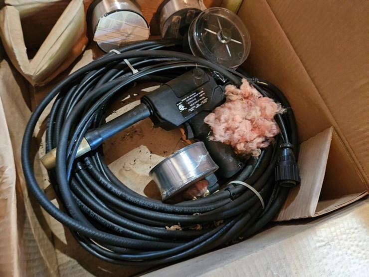 #8712-•-miller-millermatic-251-welder-image-27