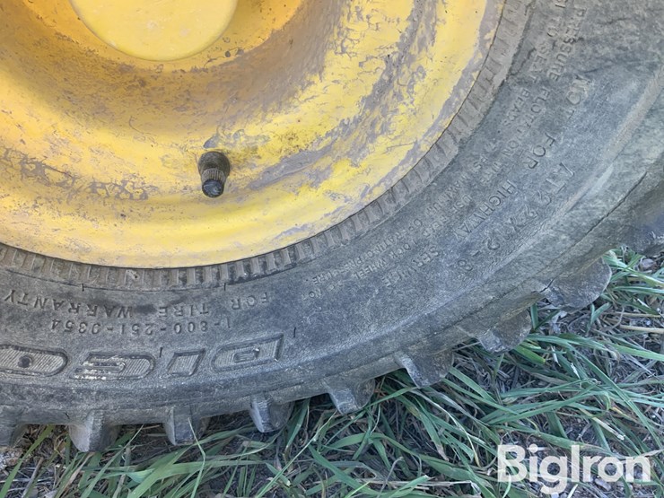 john-deere-gator-image-17