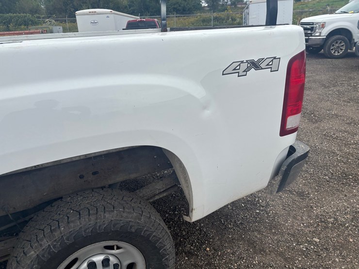 2006-gmc-2500-image-49