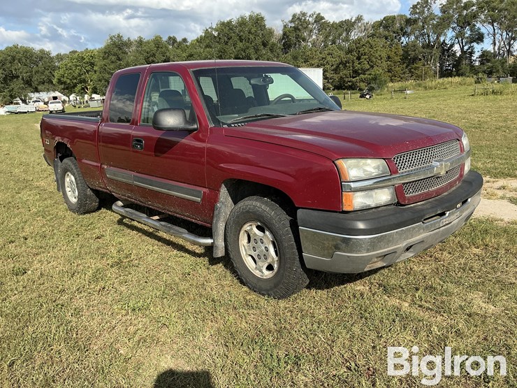 2004-chevrolet-silverado-1500-image-3