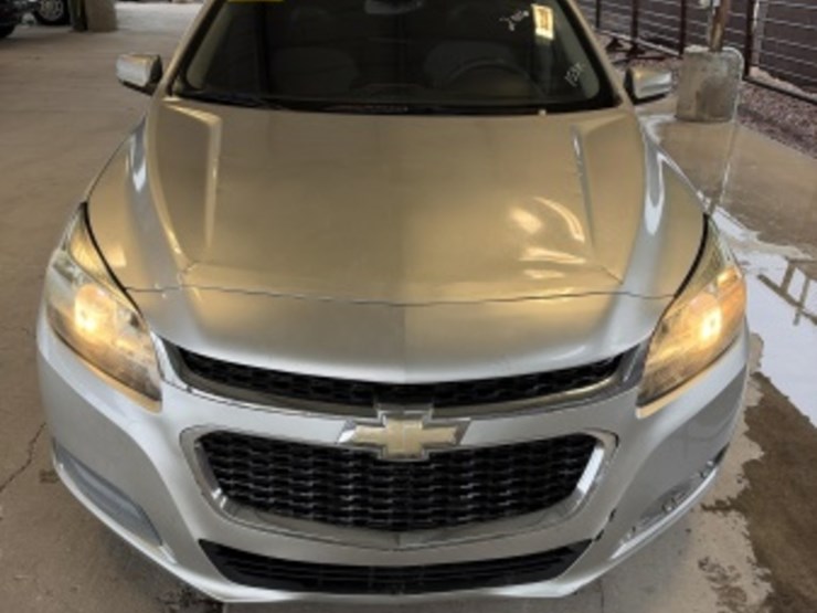 2016-chevrolet-malibu-limited-sdn-image-3