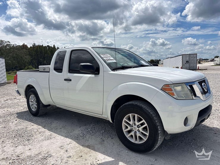 2018-nissan-frontier-image-2