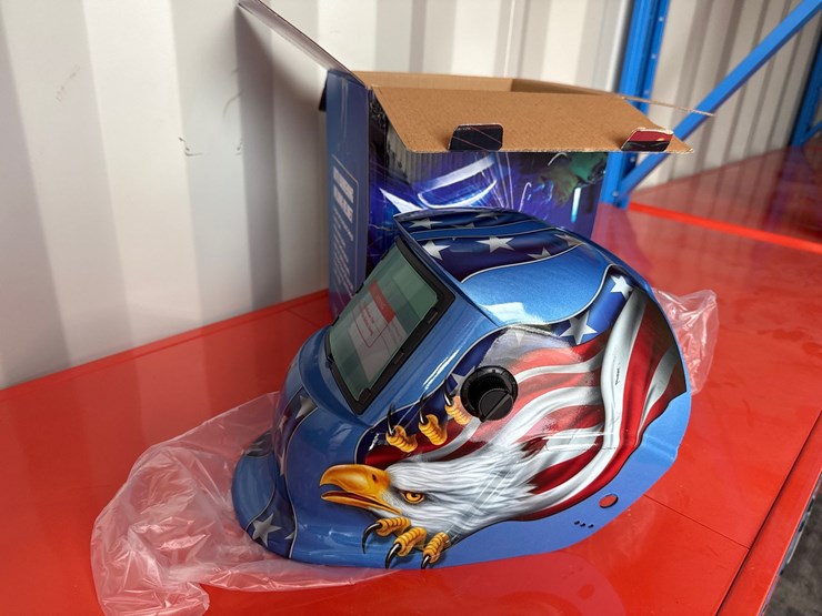 #1481-•-auto-darkening-welding-helmet-image-1