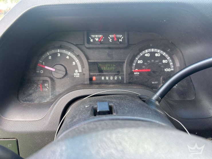 2011-ford-cargo-image-14