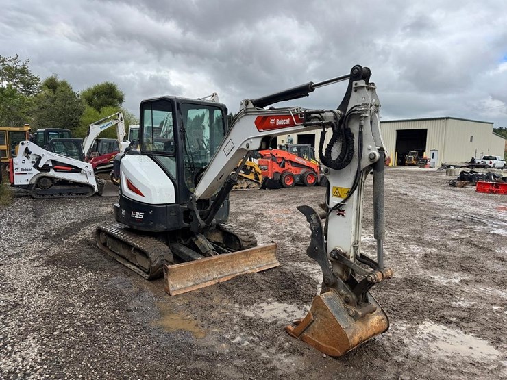 2023-bobcat-e35i-image-8