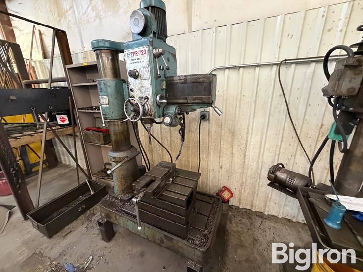 1979-tai-piin-industrial-co-tpr-720-radial-drill-image-1