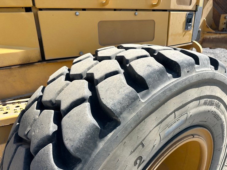 2013-deere-872gp-image-82