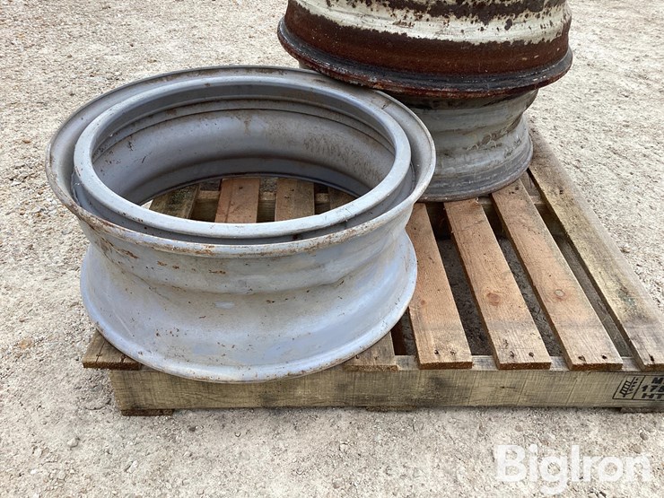 hub-piloted-mixed-steel-rims-image-14