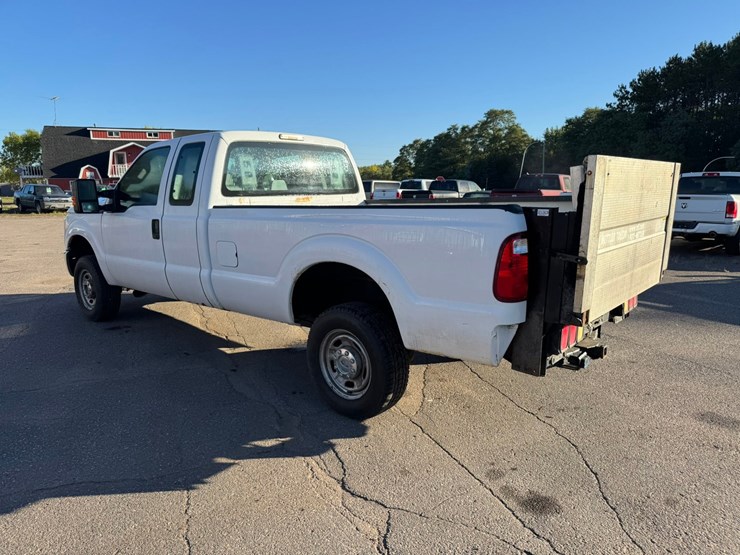 2015-ford-f350-image-3