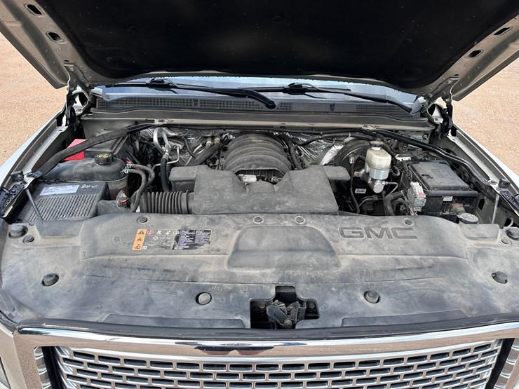 2017-gmc-yukon-image-28