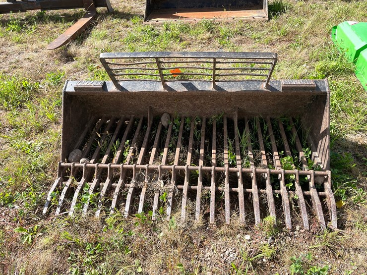 #1613-•-skid-steer-rock-bucket-image-2
