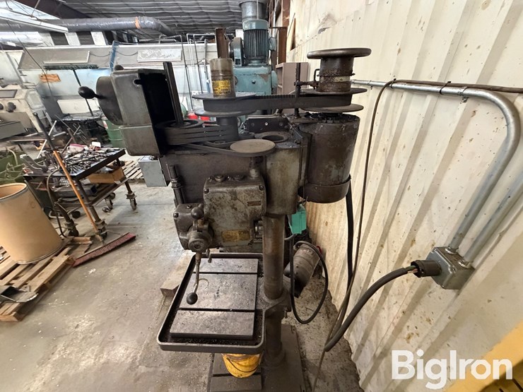 clausing-22v-drill-press-image-7