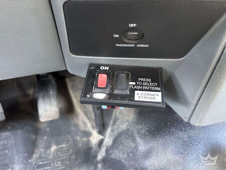 2012-ford-f550-image-16