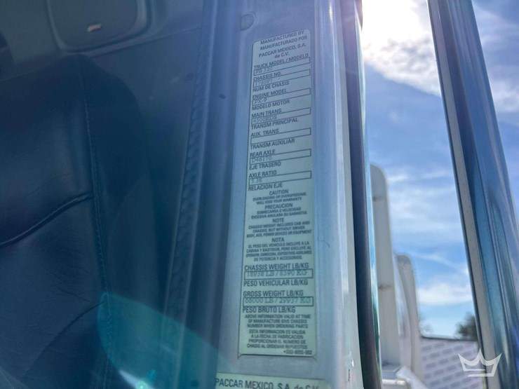 2017-peterbilt-520-image-7