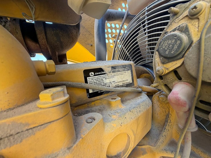 2007-deere-210le-image-32