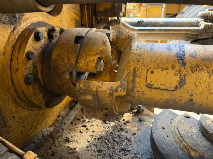 2017-caterpillar-988k-image-46