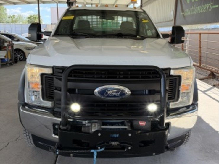 2019-ford-f450-image-3