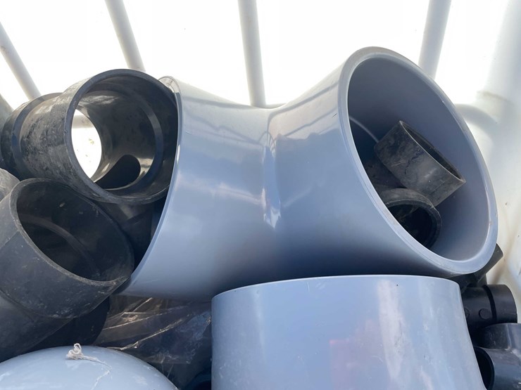 #4020-•-ibc-of-plastic-pipe-fittings-(09)-image-13
