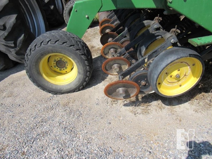 1996-john-deere-750-image-11