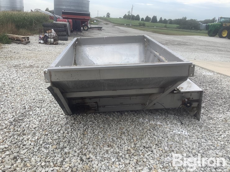 new-leader-l3220g-multapplier-fertilizer-box-image-8