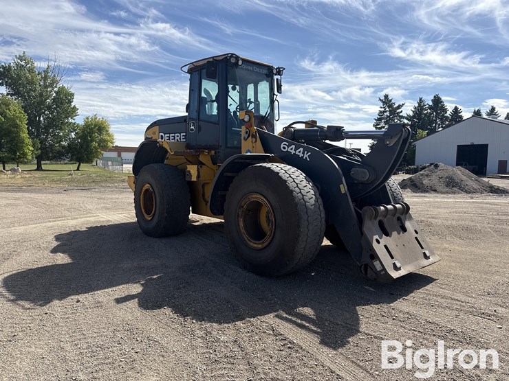 2011-deere-644k-image-3