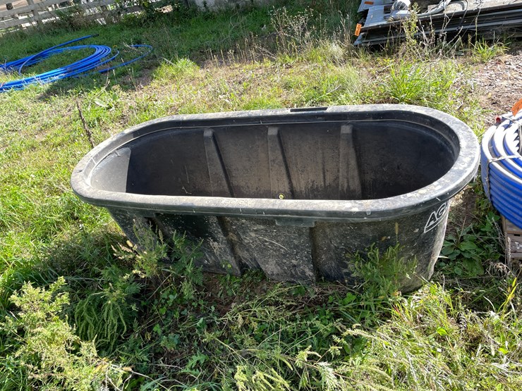 #1637-•-behlen-150-gallon-stock-tank-image-2