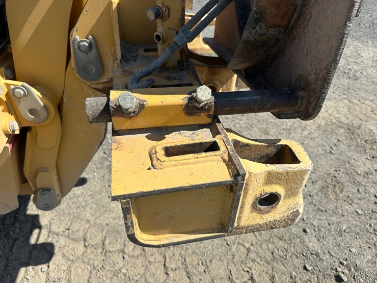 2013-deere-872gp-image-44