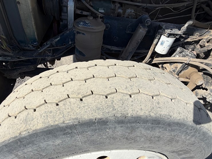 #2532-•-kenworth-w928-tandem-axle-dump-truck-image-61