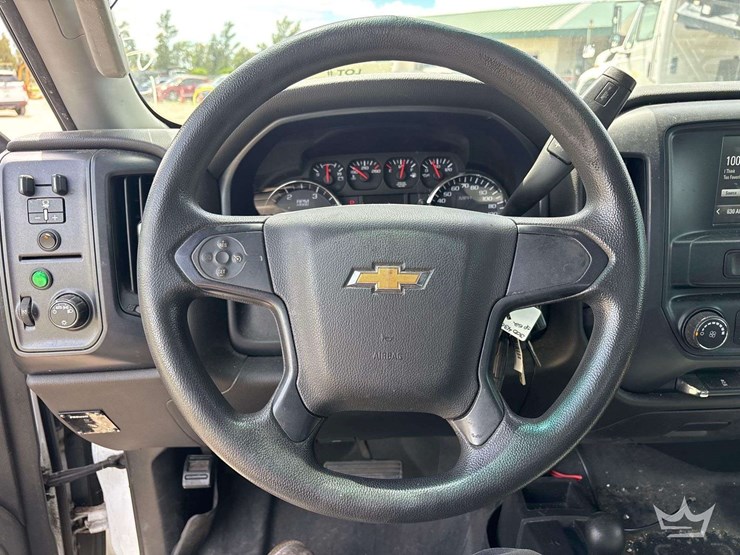 2018-chevrolet-silverado-3500-image-14