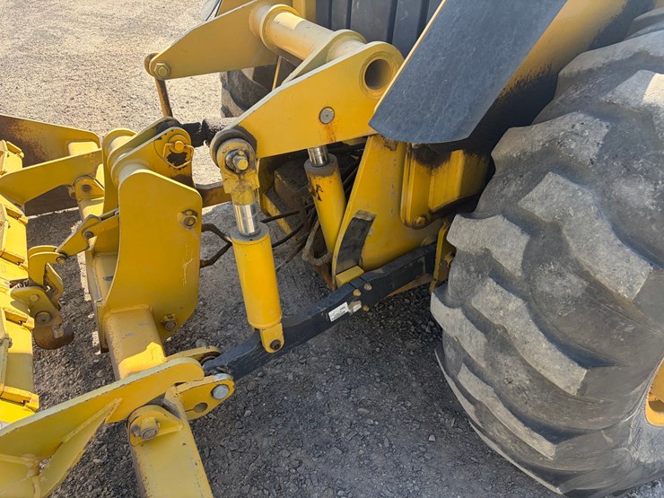 2007-deere-210le-image-20