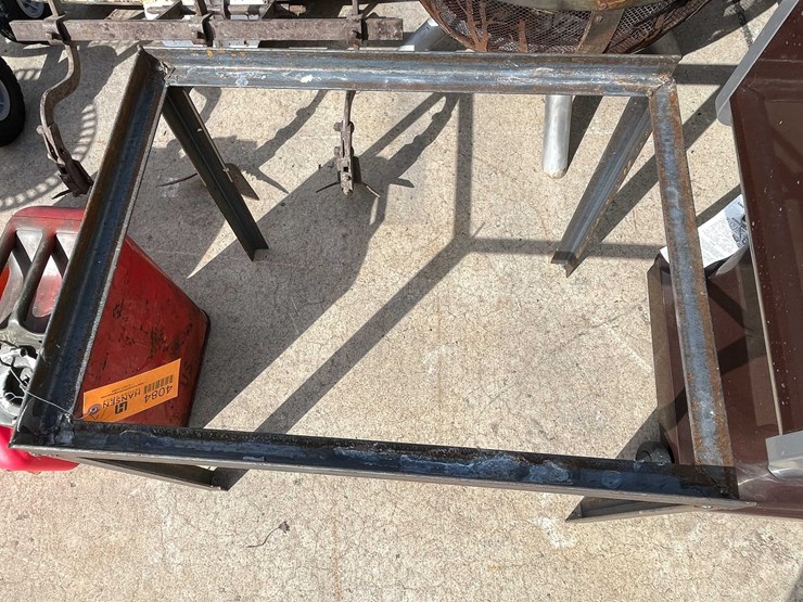#4084-•-heavy-duty-metal-table-frame-(03)-image-2