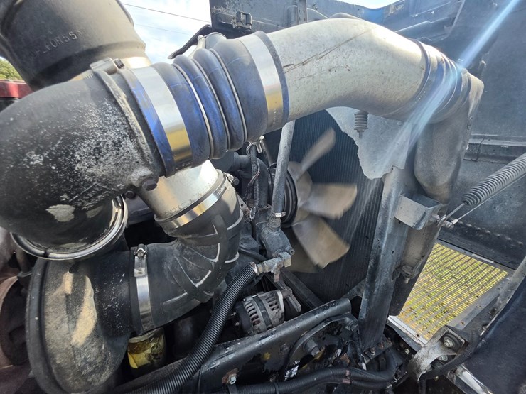 2006-peterbilt-379-image-37