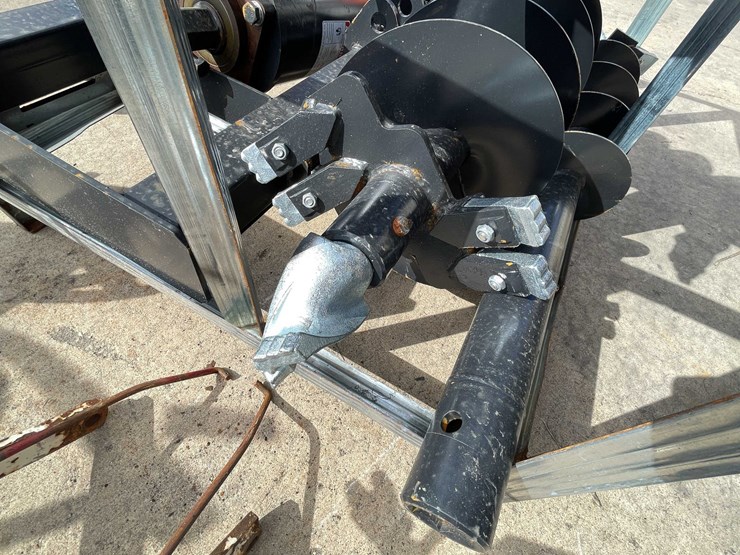 #4001-•-jct-skid-steer-hydraulic-auger-drive-and-bits-image-4