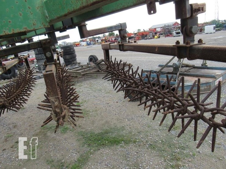 john-deere-2700-image-11